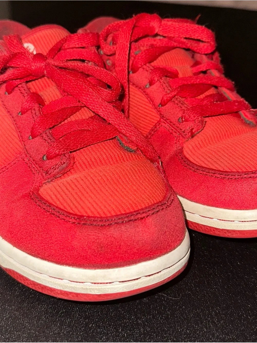 Nike Kids Red Low-Top Lace-Up Sneakers with White Swoosh